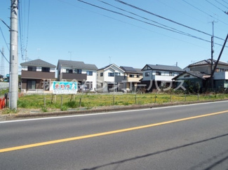 【前面道路含む現地写真】