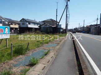 【前面道路含む現地写真】