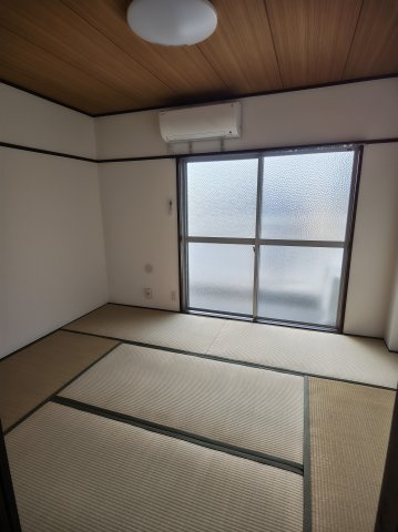 NJハイツ池田Ⅰの和室|明るい和室です