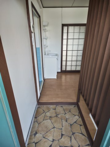 NJハイツ池田Ⅰの玄関|明るい玄関です