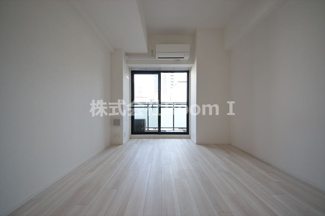 【居間・リビング】 | S-RESIDENCE堺筋本町Deux | こちらの居間で趣味の時間をお楽しみください