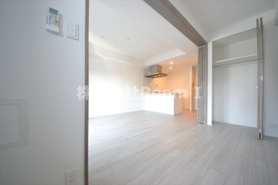 【寝室】 | S-RESIDENCE堺筋本町Deux | ゆとりの広さです