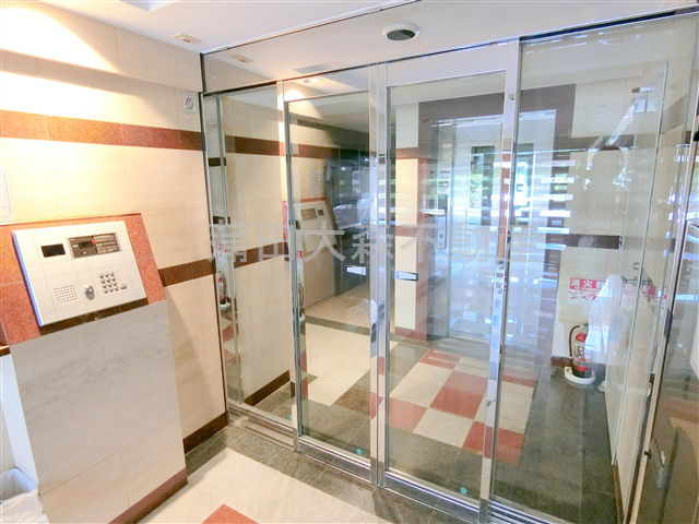 シンシア蒲田のエントランス