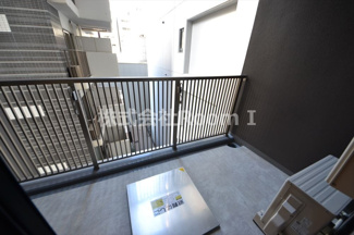 【バルコニー】 | エスリードコート堺筋本町(旧名称プレール・ドゥーク堺筋本町Q) | 外からの目が気にならないバルコニーで洗濯物が干せます