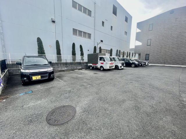 【駐車場】 | アンプルールフェールREALIF