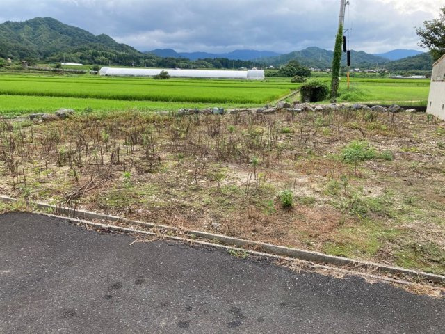 鳥取市上段土地の前面道路含む現地写真