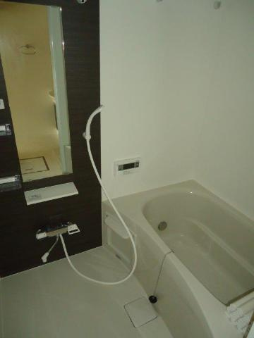 ルーラル北西原Ａ棟の浴室|バス