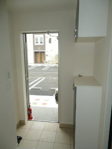 ルーラル北西原Ａ棟の玄関|玄関