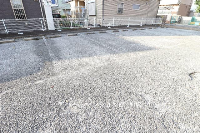 第二パールメゾン染谷の駐車場