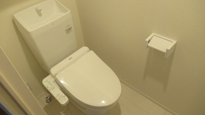 セレブ荒尾のトイレ|清潔感のあるトイレです