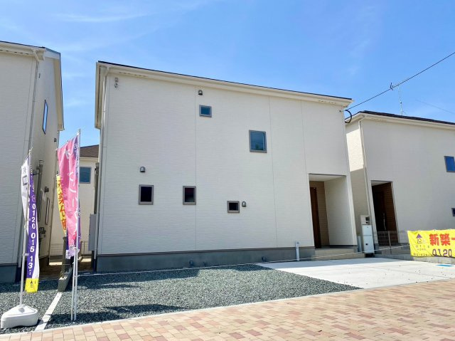 久留米市三潴町高三潴の新築一戸建の駐車場