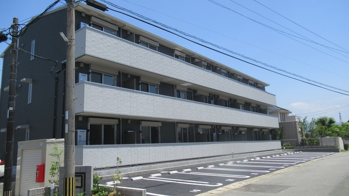 セレブ荒尾の外観|きれいな外観です