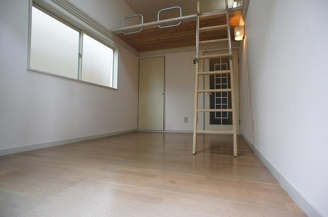 マルヤスハウスの居間・リビング