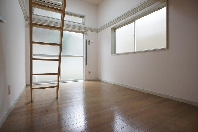 マルヤスハウスの洋室