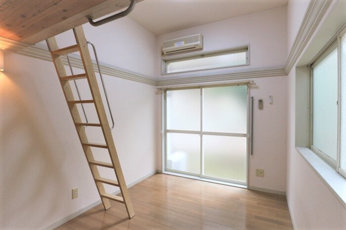 マルヤスハウスの居間・リビング