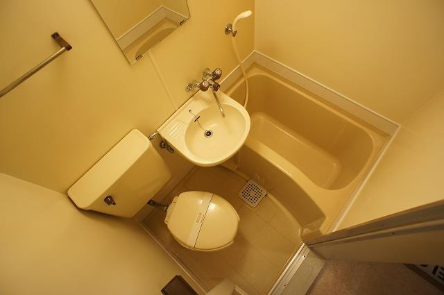 マルヤスハウスの浴室