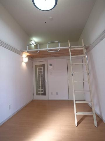 マルヤスハウスの寝室