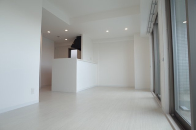 【居間・リビング】 | フランディル・オーラ五軒邸