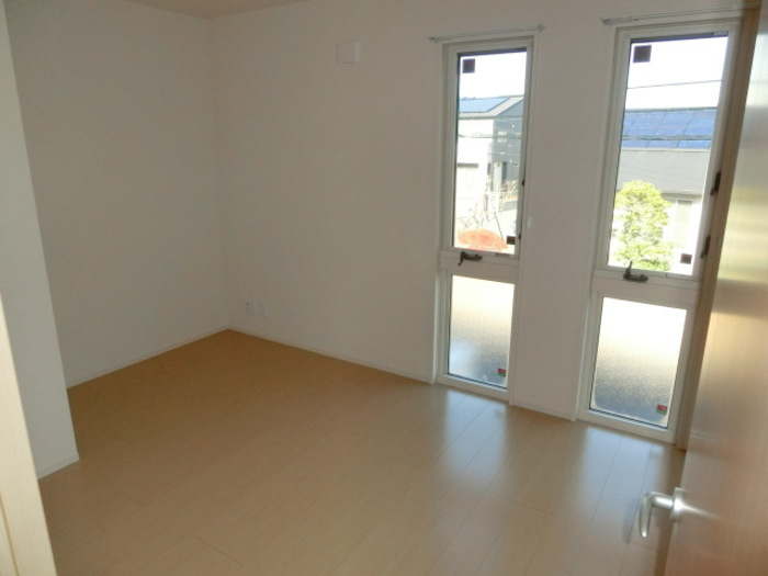 エミネンス Bの寝室|北側洋室