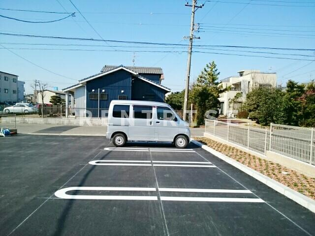 ラシーヌⅢの駐車場|駐車場