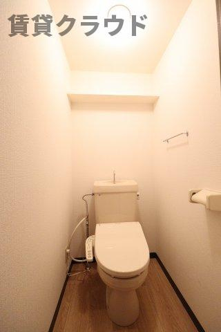 ビューコート学園台のトイレ|ゆったりした洋室です