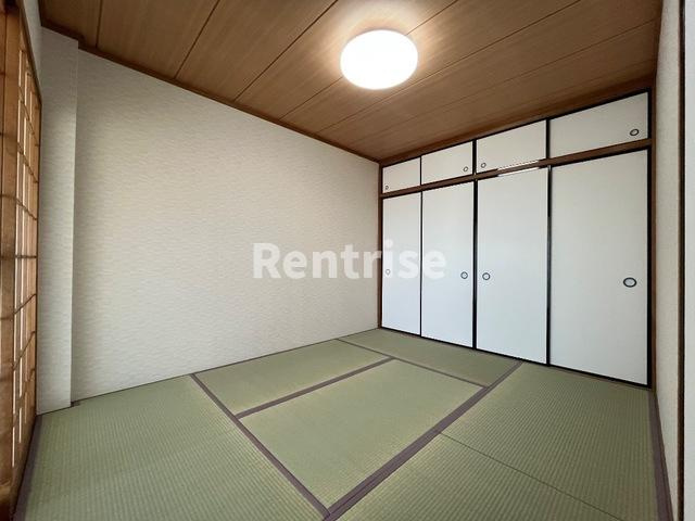 サンハイツ栄の和室