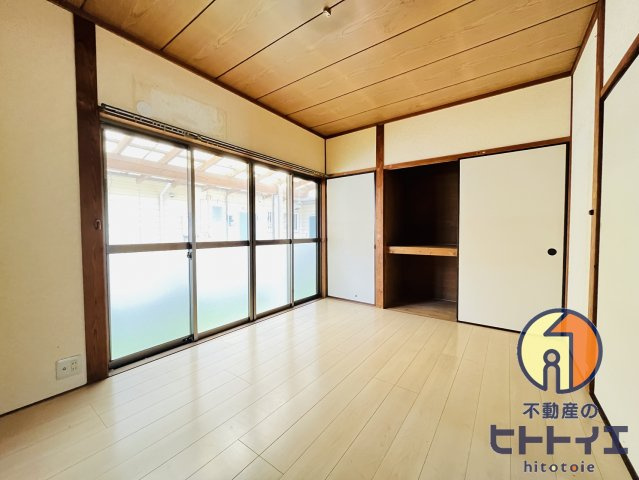 松尾借家の居間・リビング