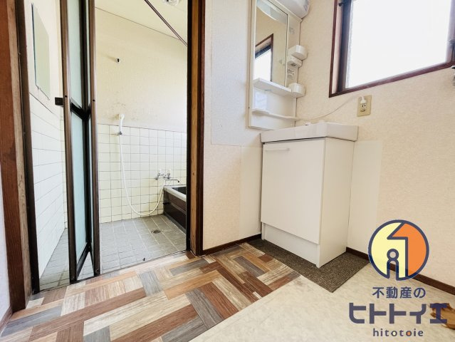 松尾借家の洗面所