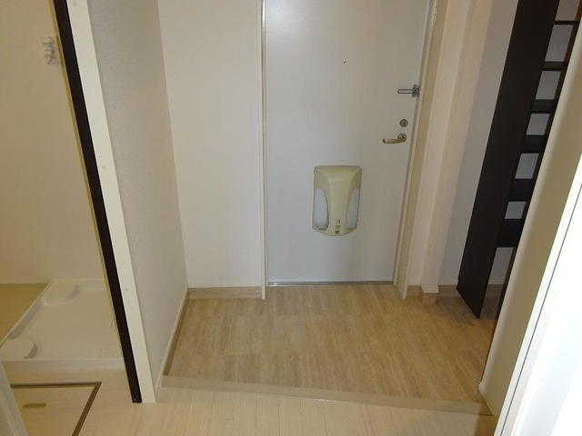 サンハイツ西条東Ⅱの玄関