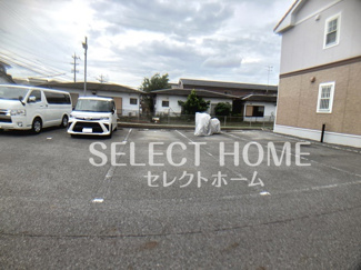 【駐車場】