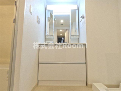 【洗面所】 | ラクラス本町東 | 使いやすい洗面所です