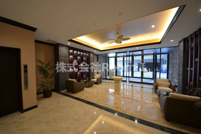 【エントランス】 | ラクラス本町東 | 清潔なエントランスです