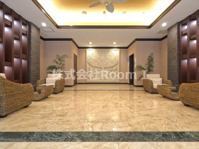 【エントランス】 | ラクラス本町東 | 建物の内部です