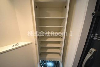 【収納】 | カスタリア堺筋本町 | ちょっとした収納スペースも充実しています