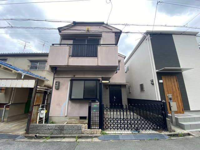 富田林市青葉丘の一戸建ての外観