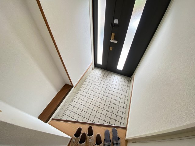 青葉丘貸家の玄関