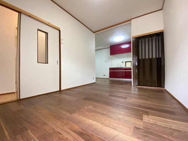 青葉丘貸家の居間・リビング