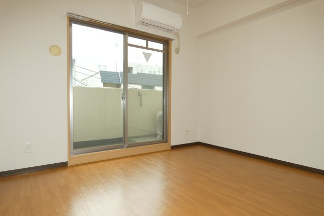 【寝室】 | ルミエール長居