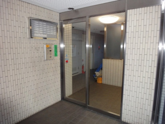 【エントランス】