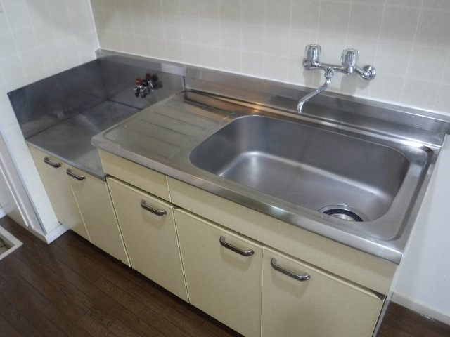 アミティ伊勢のキッチン|他のお部屋の参考写真となります。