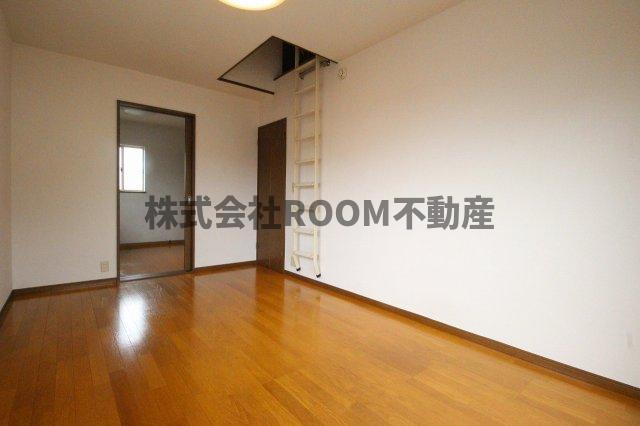 メゾンユウの洋室