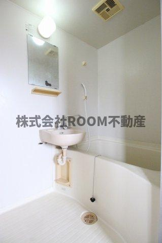 メゾンユウの浴室