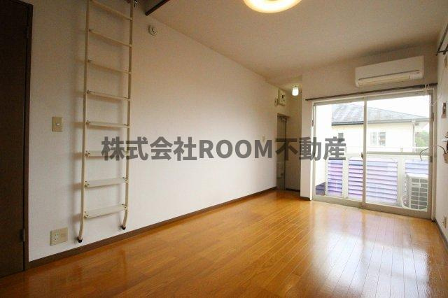 メゾンユウの居間・リビング