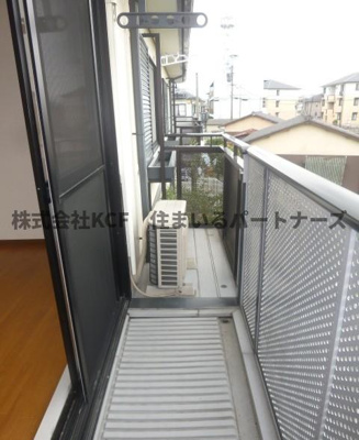 【バルコニー】 | アトラスB棟 | お洗濯にも便利なバルコニー付き