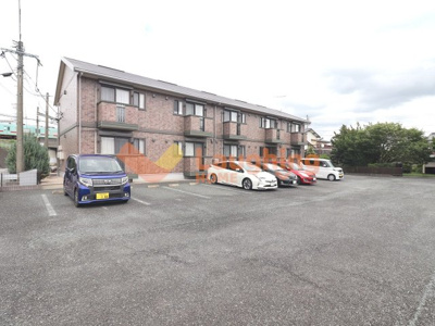 【駐車場】 | コンフォート宮の陣 | 駐車場があるので、車を買う予定の方も安心です