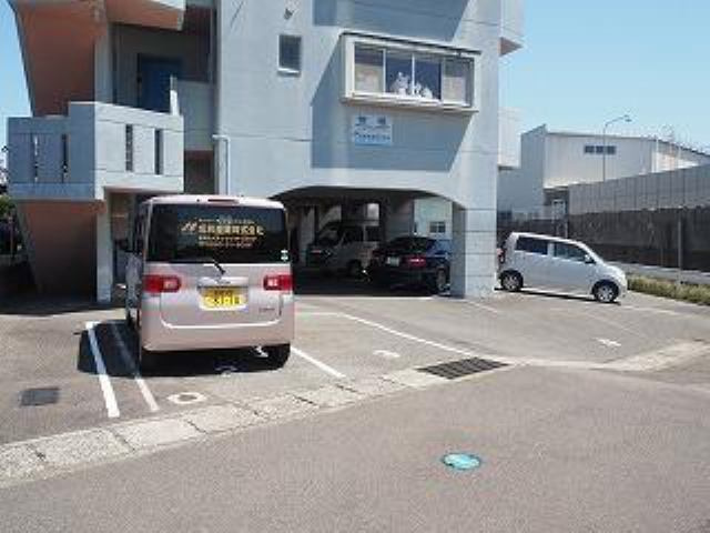 【駐車場】 | ハーバープレステージ