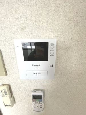 【セキュリティ】 | モーニングサンヒルズ | TV付きインターホンです