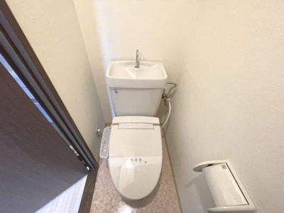 【トイレ】 | モーニングサンヒルズ | 清潔感のあるトイレです