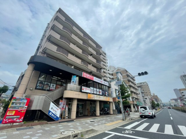 六甲パークランドの外観