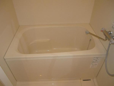 【浴室】 | ビヤン北八代 | 浴槽